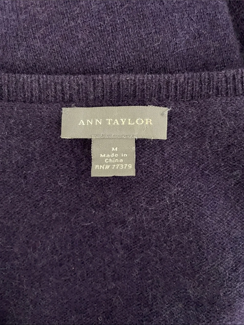 Ann Taylor cashmere sweater deep purple v neck classic professional M
